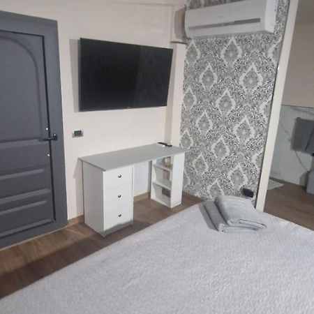 Suites Grey In Centro Randazzo Bagian luar foto