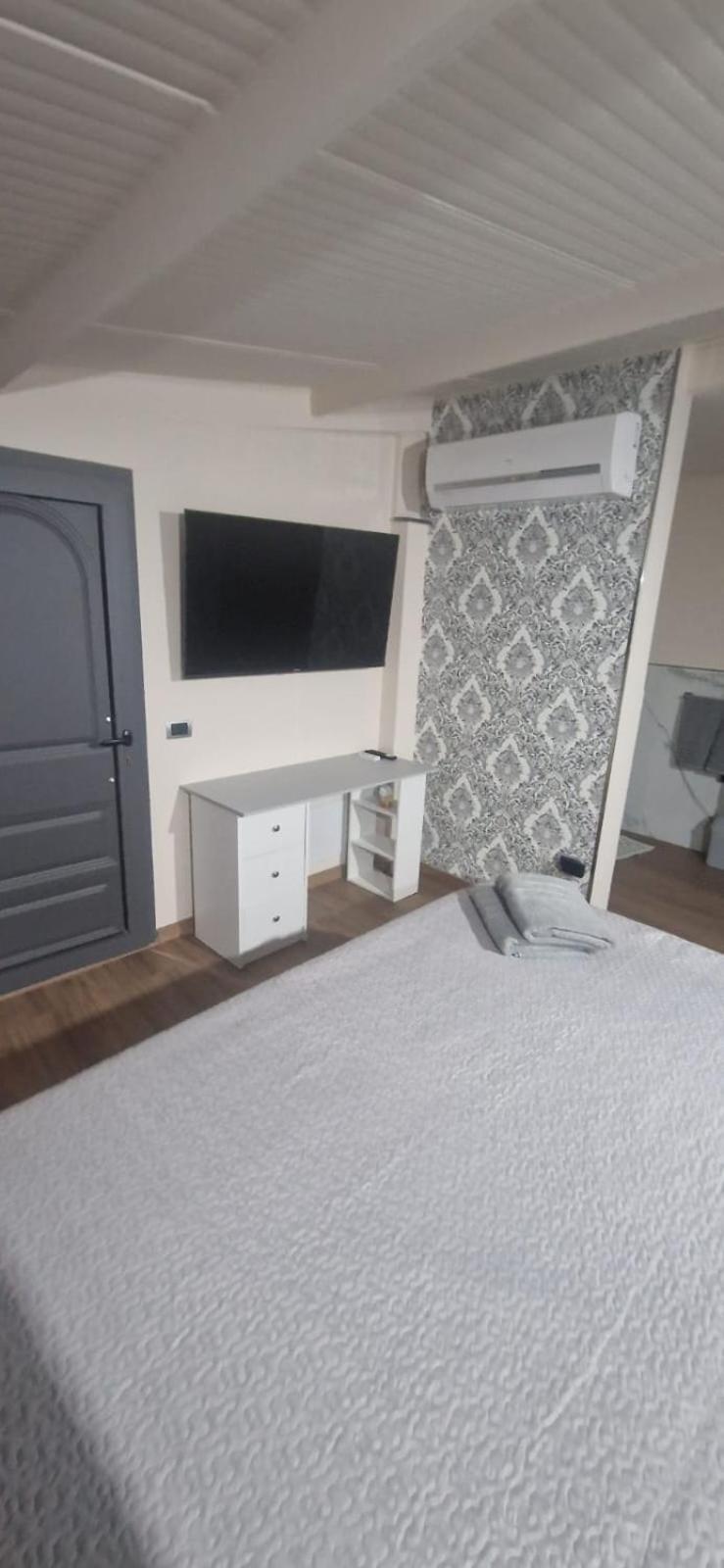 Suites Grey In Centro Randazzo Bagian luar foto